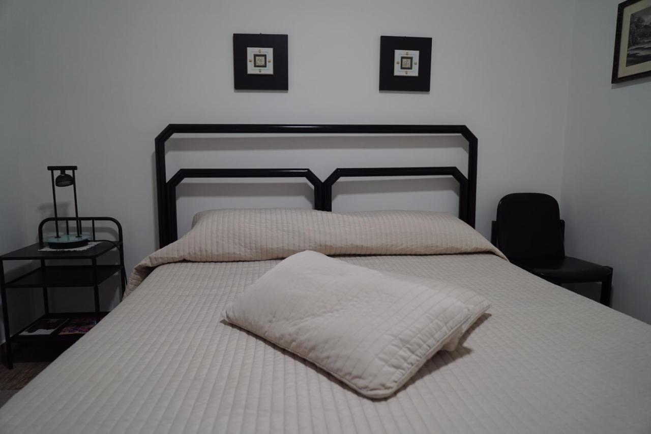La Magnolia Apartment Aci Trezza Bagian luar foto