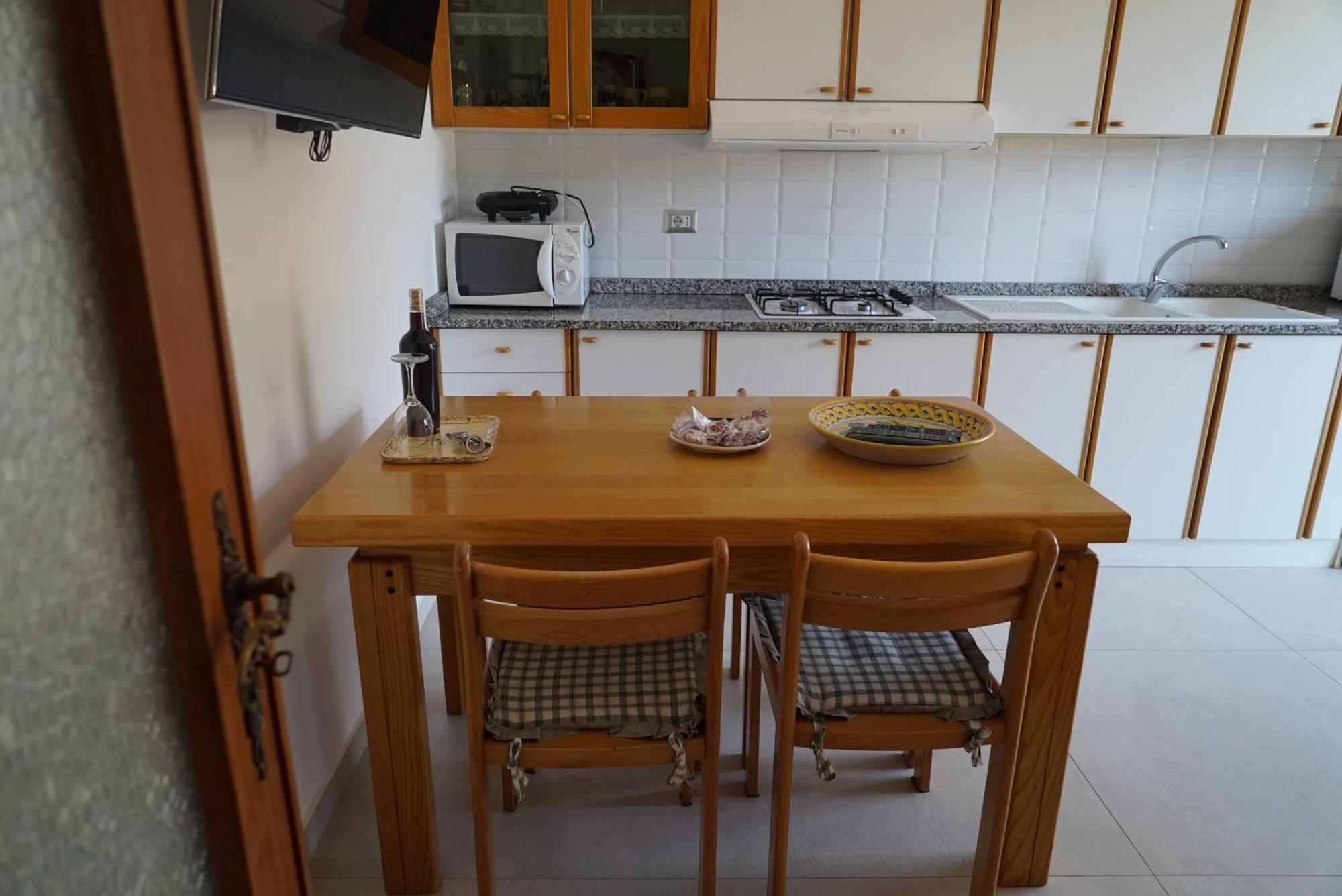 La Magnolia Apartment Aci Trezza Bagian luar foto