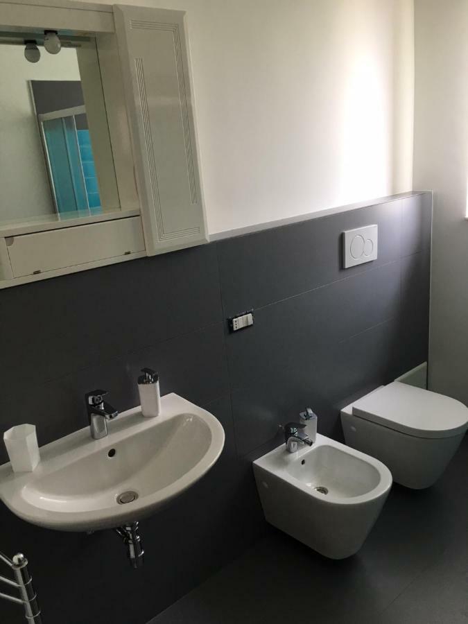 La Magnolia Apartment Aci Trezza Bagian luar foto